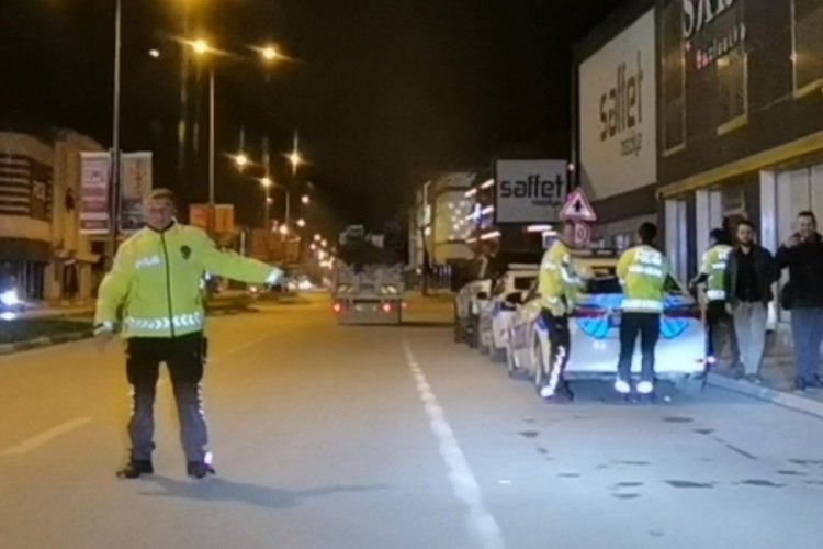 Bursa'da uygulama yapan polis ekiplerine şaşırtan s&uuml;rpriz