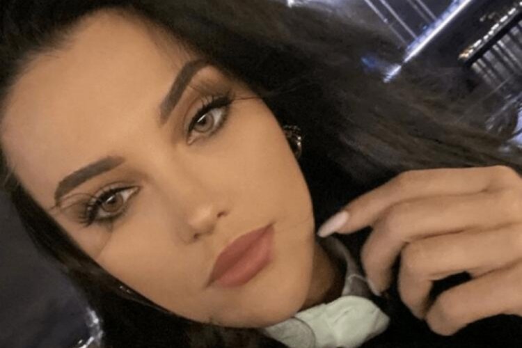 Tuvana T&uuml;rkay, İstanbul'a d&ouml;nd&uuml;