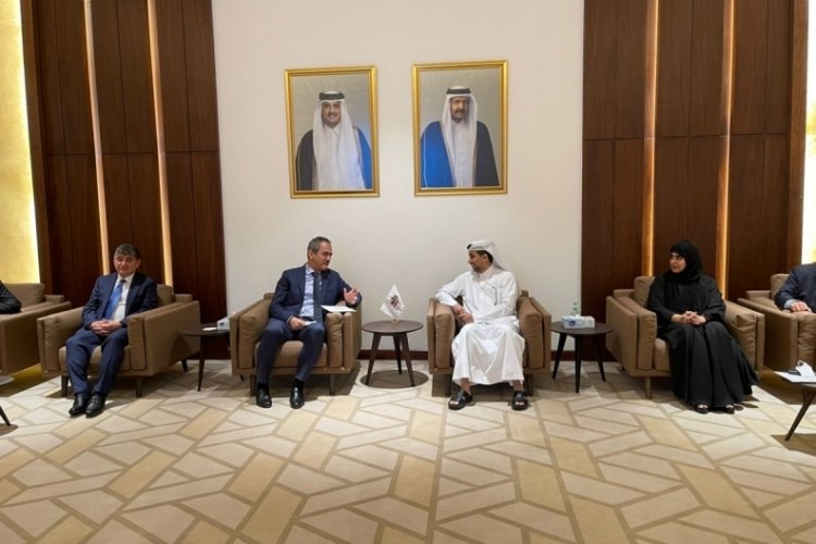 Mahmut &Ouml;zer, T&uuml;rkiye'nin Doha B&uuml;y&uuml;kel&ccedil;iliği'ni ziyaret etti