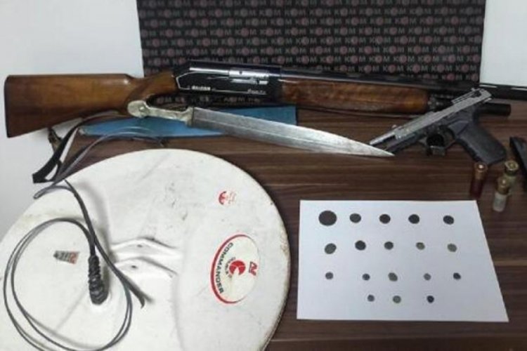G&ouml;&ccedil;men TIR'ında bir PKK'lı  yakalandı