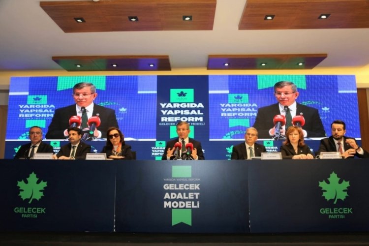 Ahmet Davutoğlu: Yargı sisteminin yapılandırılmasına ihtiya&ccedil; var