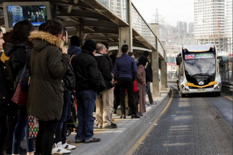 Bursa İneg&ouml;l'den İETT'ye metrob&uuml;s