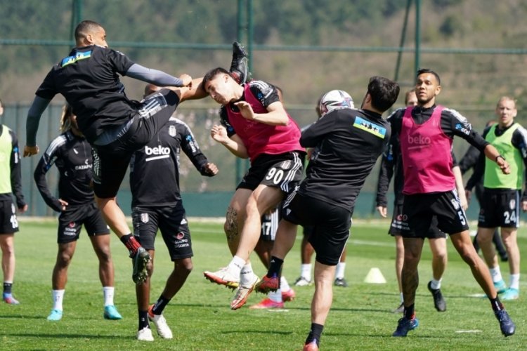 Beşiktaş'ta Giresunspor ma&ccedil;ı hazırlıkları s&uuml;r&uuml;yor