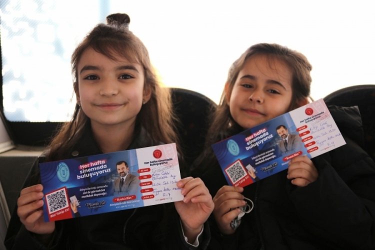 Bursa'nın minikleri Ramazanda da tiyatro diyor