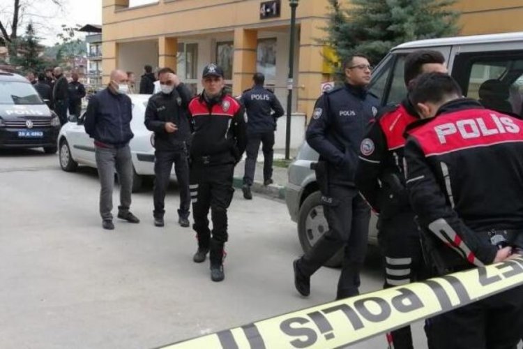&Ouml;nce kız arkadaşını &ouml;ld&uuml;rd&uuml;, sonra intihara kalkıştı