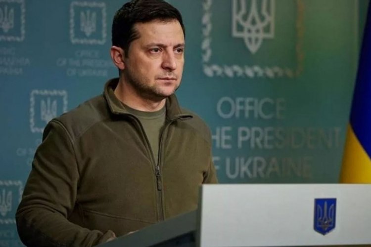 Zelenski: Rusya ile barış ihtimali azalıyor