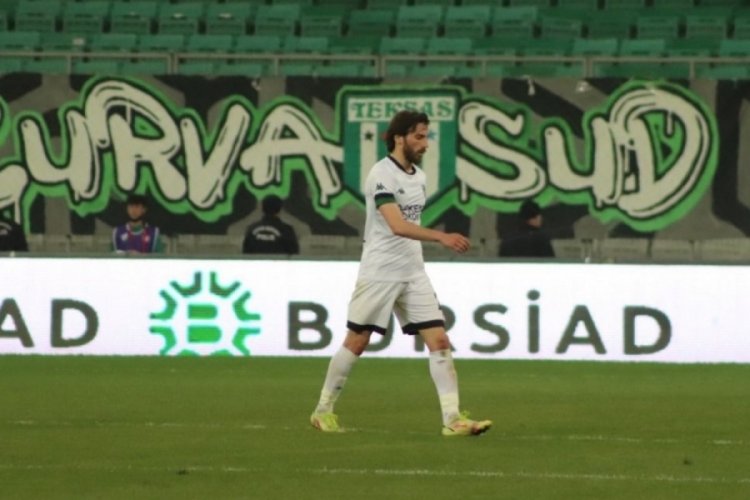 Bursaspor taraftarına pet şişe atan futbolcuya ceza