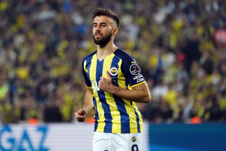 Diego Rossi 3 yıl daha Fenerbah&ccedil;e'de
