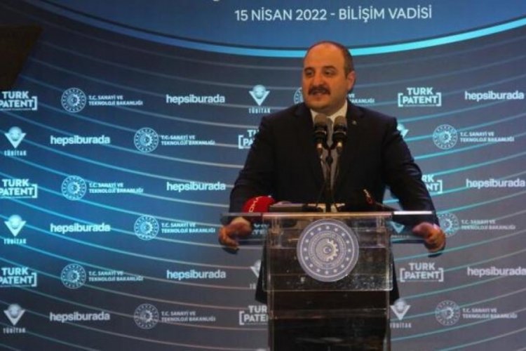 Bakan Mustafa Varank'tan y&uuml;ksek hızlı şarj mesajı