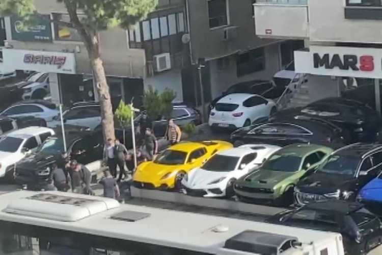 İstanbul'da nakliyeciler ile galericilerin kavgası
