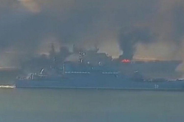 Pentagon: Rusya'nın 'Moskova' gemisini Ukrayna vurdu