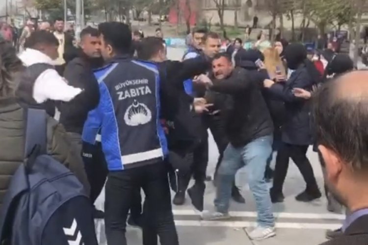Zabıta ve seyyar satıcılar arasında kavga