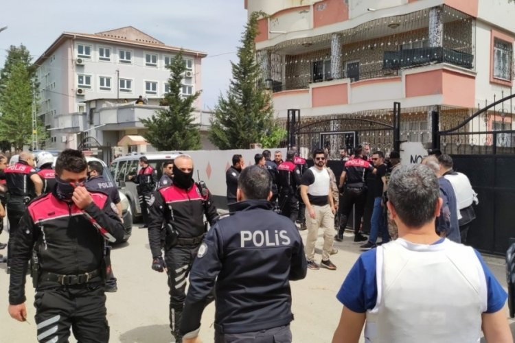 Adana'da polise silahlı saldırı