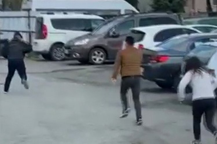 6 ara&ccedil;tan hırsızlık yaptı, polisi g&ouml;r&uuml;nce ka&ccedil;maya &ccedil;alıştı