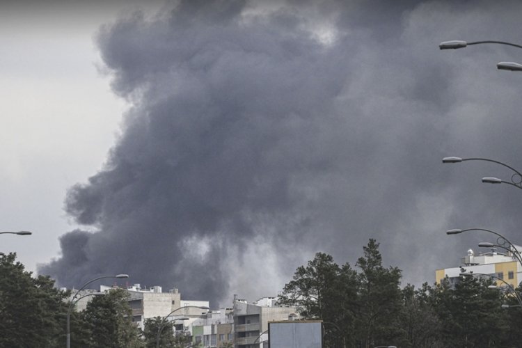 Kiev bombardıman altında