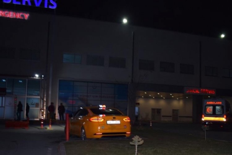 Malatya'da bı&ccedil;aklı kavgada 2 kişi yaralandı