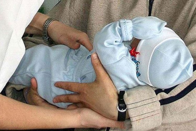 Evlatlık edindi, hayatının şokunu yaşadı