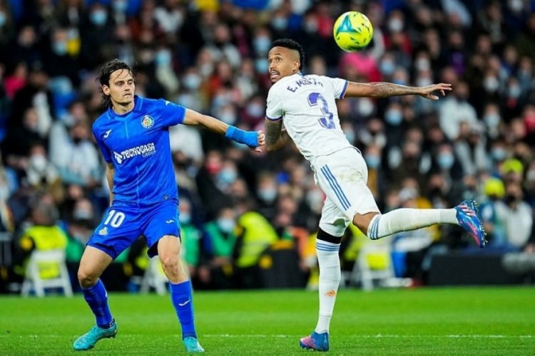Enes &Uuml;nal, Karim Benzema'nın arkasına yerleşti!