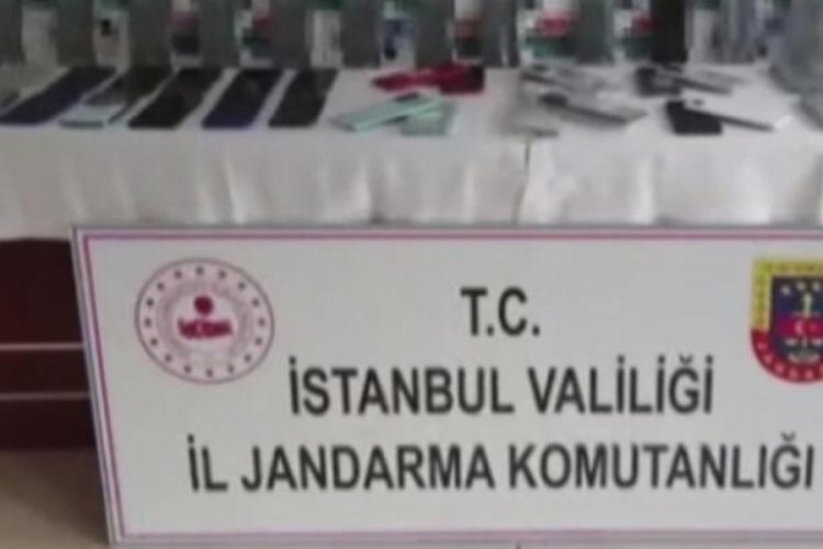 İstanbul'da jandarmadan ka&ccedil;ak cep telefonu operasyonu