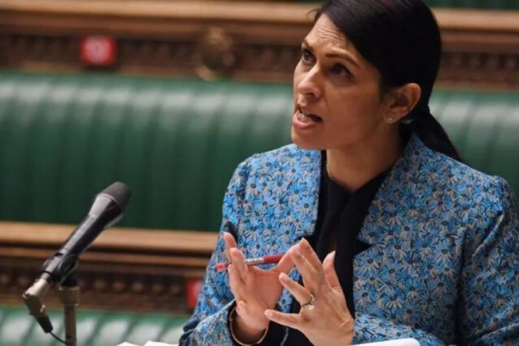 Bakan Priti Patel, sığınmacıların Ruanda'ya g&ouml;nderilmesi planını savundu