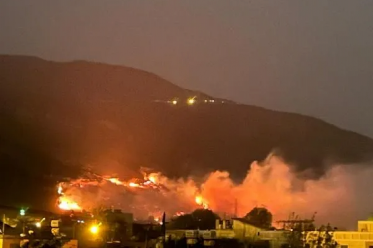 Hatay'daki yangın 2 noktada devam ediyor