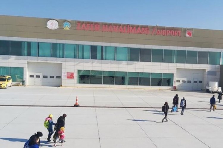 Pegasus,  Zafer Havalimanı'na seferlerine başladı
