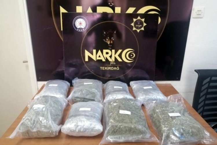 Almanya plakalı ara&ccedil;ta uyuşturucu bulundu