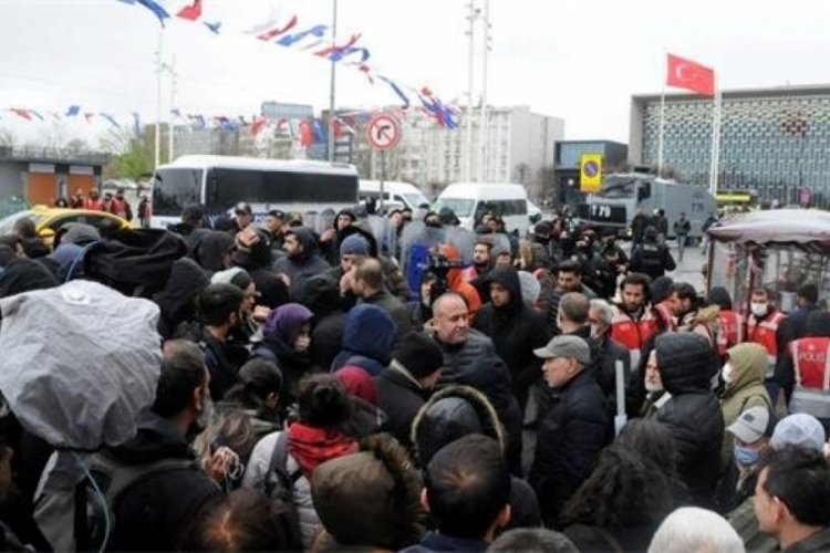 1 Mayıs i&ccedil;in toplandılar, g&ouml;zaltına alındılar