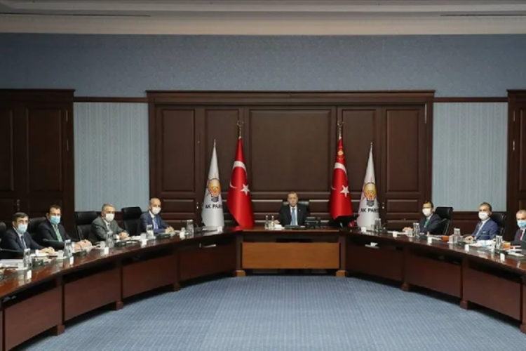 AK Parti'de MYK toplantısı başladı