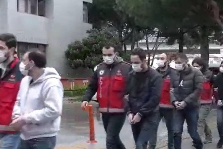 2 bin kişiyi dolandıran şebekenin 18 &uuml;yesi tutuklandı