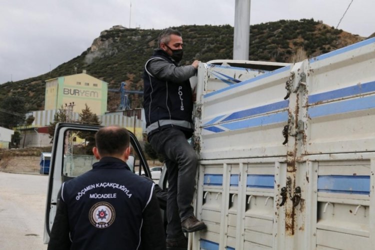 36 bin 344 d&uuml;zensiz g&ouml;&ccedil;men yakalandı