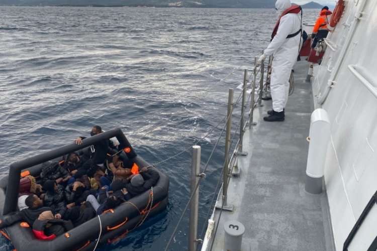 48 d&uuml;zensiz g&ouml;&ccedil;men yakalandı