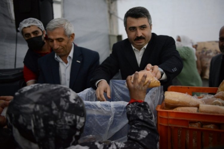 Bursa'da Başkan Yılmaz iftarda Yıldırımlılarla buluştu