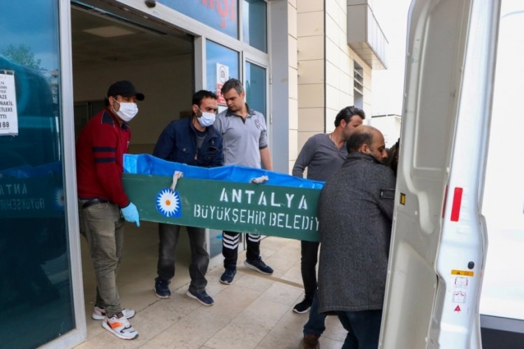 Fırat'ın cenazesi, babasına teslim edildi
