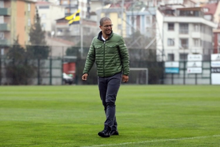 Alex de Souza: Fenerbah&ccedil;e-Galatasaray ma&ccedil;ları adeta birer savaş