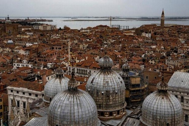 Venedik'te ziyaretler i&ccedil;in 'ayakbastı' &uuml;creti geliyor!