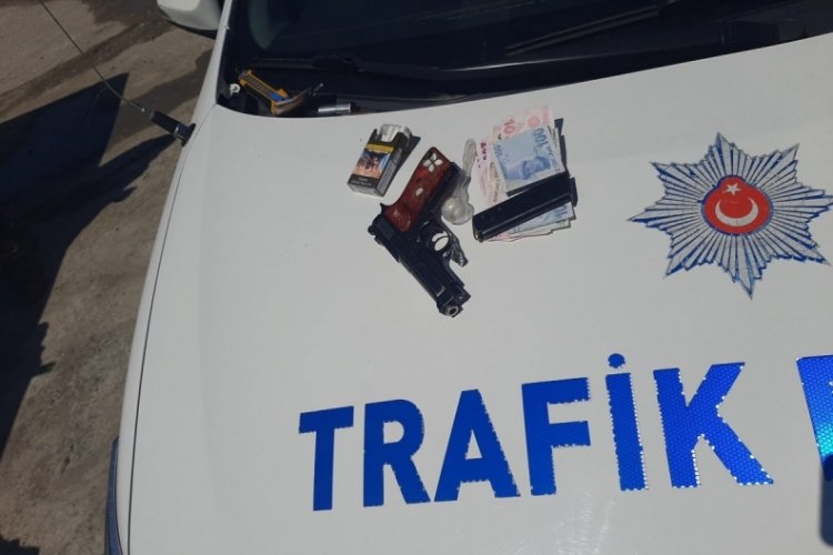 D&uuml;zce'de ka&ccedil;an s&uuml;r&uuml;c&uuml;, polisleri izlerken yakalandı