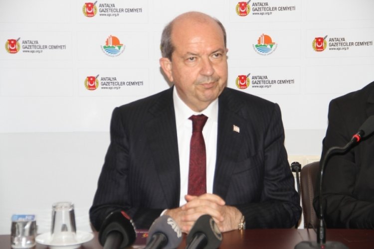 KKTC'de h&uuml;k&uuml;metin istifası kabul edildi