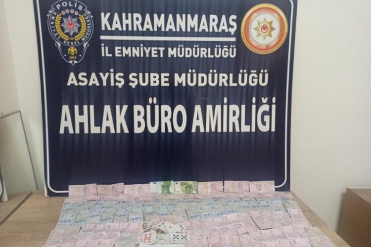 Kahramanmaraş'ta  kumar oynayan 4 kişiye 7 bin 276 lira ceza