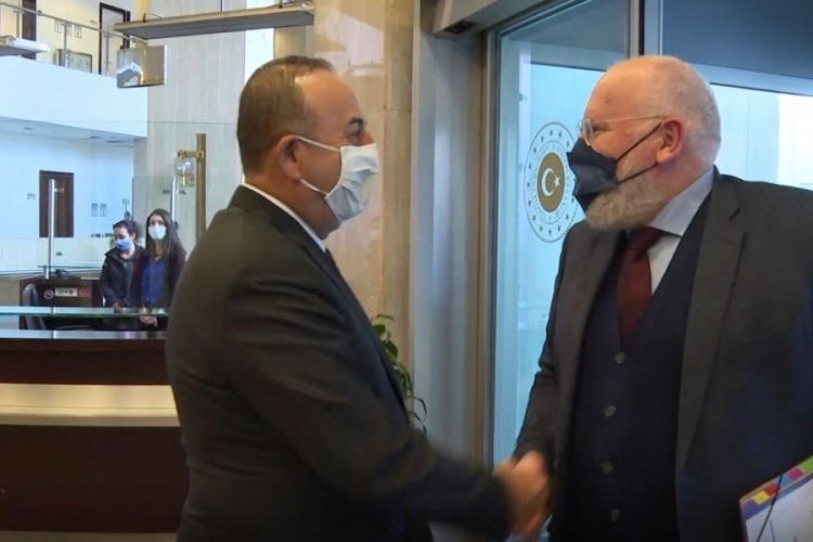 Dışişleri Bakanı &Ccedil;avuşoğlu, Frans Timmermans ile g&ouml;r&uuml;şt&uuml;