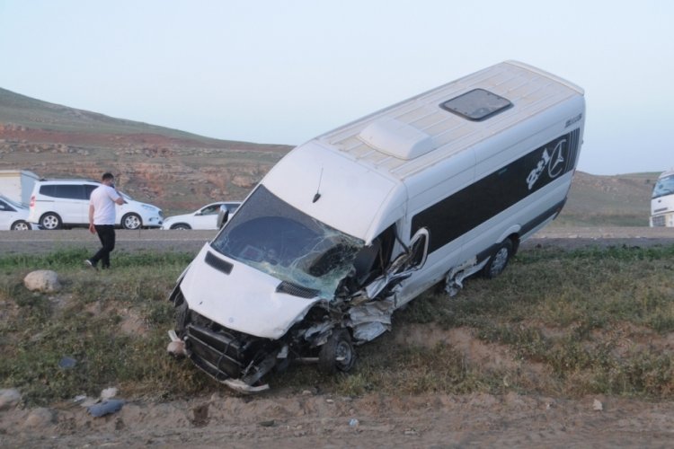 Şırnak'ta iki ayrı trafik kazasında ortalık savaş alanına d&ouml;nd&uuml;: 3 &ouml;l&uuml;, 2 yaralı