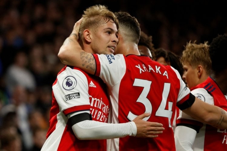 Londra derbisini Arsenal kazandı