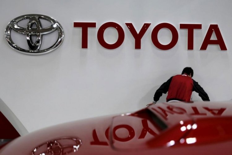Toyota, &uuml;retimi d&uuml;ş&uuml;recek