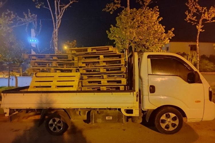 Bursa'da gece kartallarından hırsıza su&ccedil; &uuml;st&uuml;