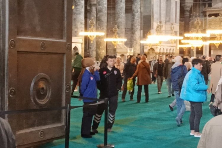 Ayasofya Camii'nin İmparator Kapısı tamir edildi