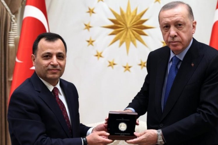 Cumhurbaşkanı Erdoğan, Anayasa Mahkemesi Başkanı Arslan'ı kabul etti