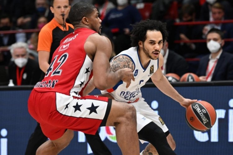 Anadolu Efes sonunu getiremedi
