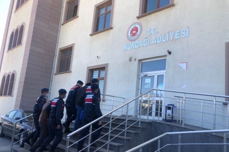 300 bin liralık demir &ccedil;it &ccedil;alan şahıslar JASAT'tan ka&ccedil;amadı