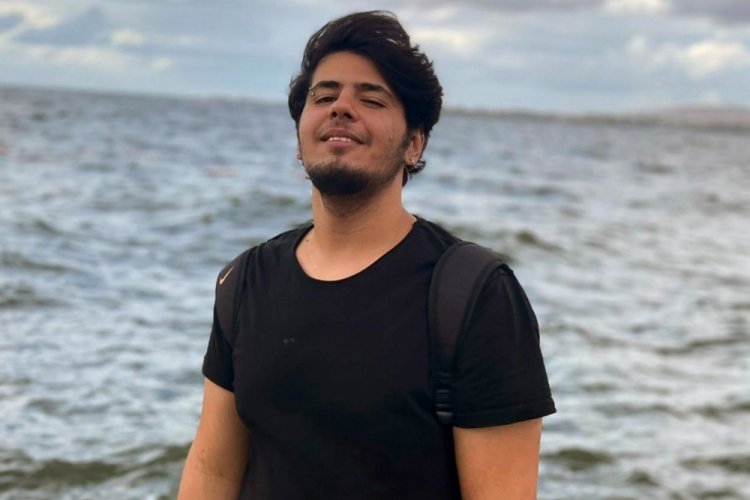 Burhan, Antalya'da falezlerden d&uuml;ş&uuml;p &ouml;ld&uuml;