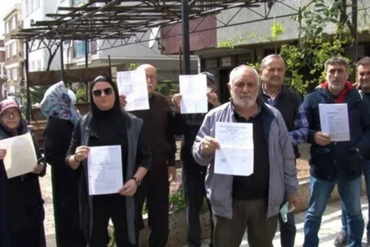 M&uuml;teahhidin oyunu y&uuml;z&uuml;nden evlerinden oldular